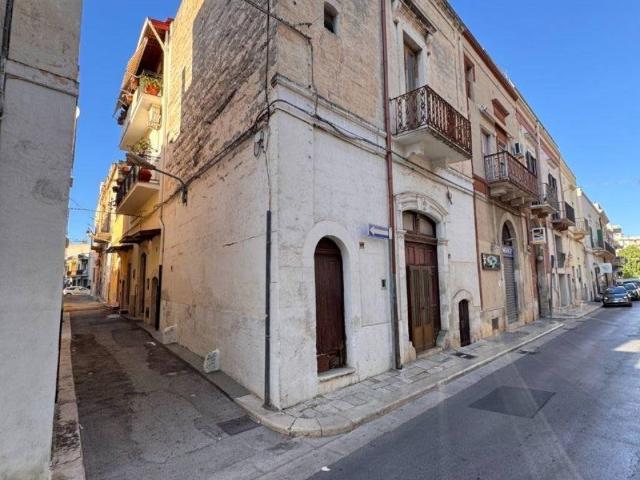 Palazzo in vendita a Puglia, Bari