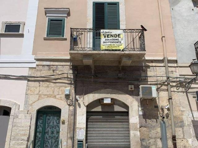 Palazzo in vendita a Trinitapoli, Barletta-andria-trani