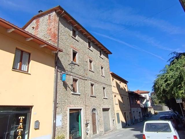 Palazzo in vendita a Tuoro Sul Trasimeno, Umbria