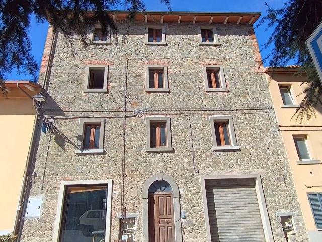 Palazzo in vendita a Tuoro Sul Trasimeno, Umbria
