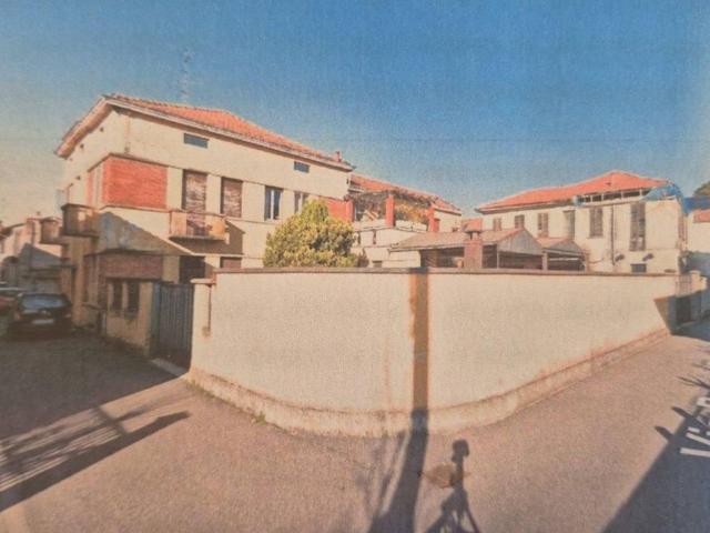 Palazzo in vendita a Turbigo, Lombardia