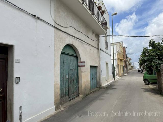 Palazzo in vendita a Puglia, Lecce