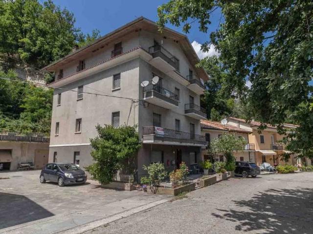 Palazzo in vendita a Marche, Pesaro E Urbino