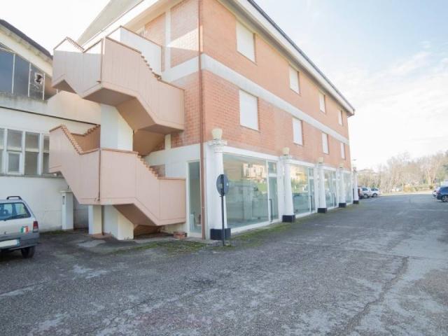 Palazzo in vendita a Marche, Pesaro E Urbino