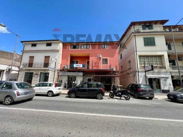 Palazzo in vendita a Vairano Patenora, Campania