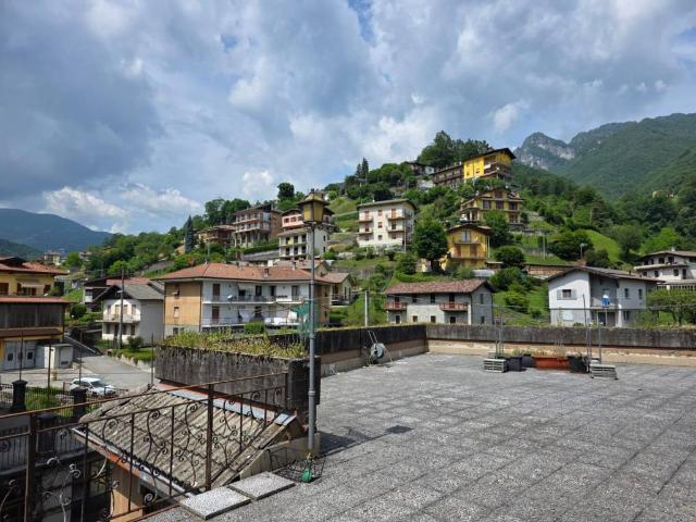 Palazzo in vendita a Comunità Montana della Valle Brembana, Val Brembilla
