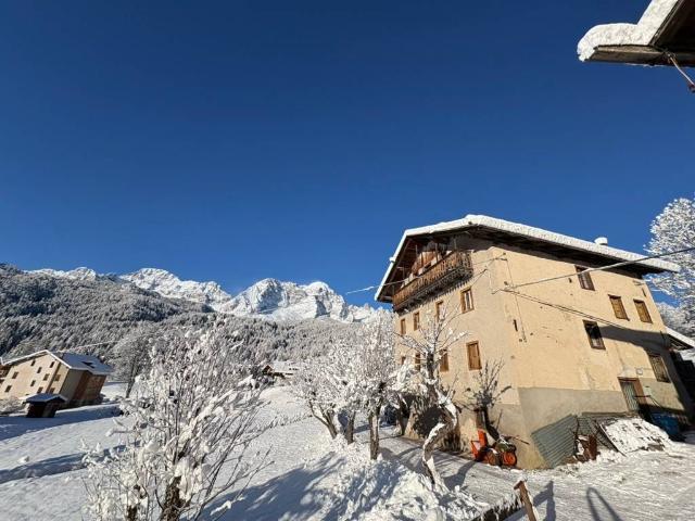 Palazzo in vendita a Val di Zoldo, Pianaz