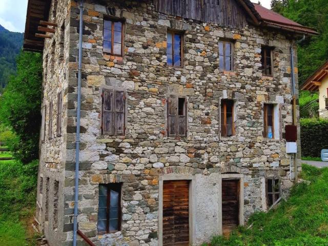 Palazzo in vendita a Val di Zoldo, Dozza Di Zoldo