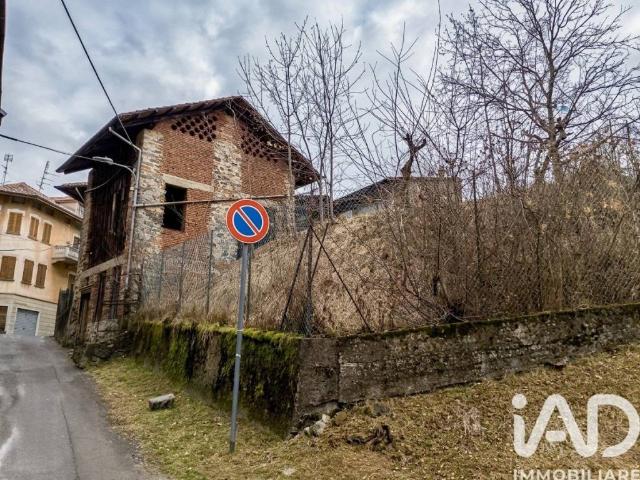 Palazzo in vendita a Valdilana, Piemonte