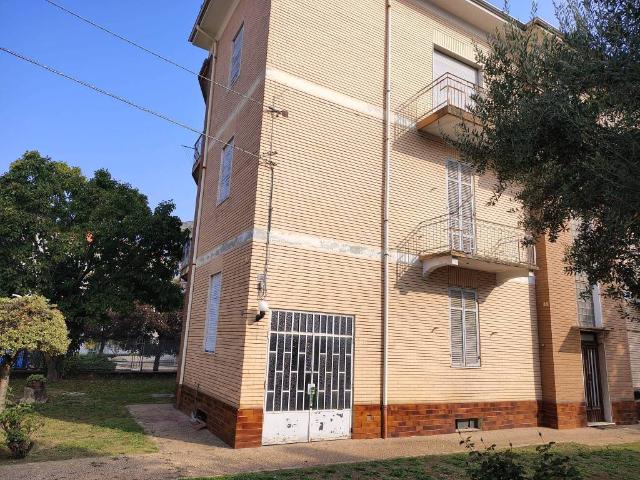 Palazzo in vendita a Valenza, Alessandria