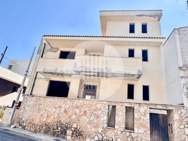 Palazzo in vendita a Valenzano San Lorenzo, Puglia