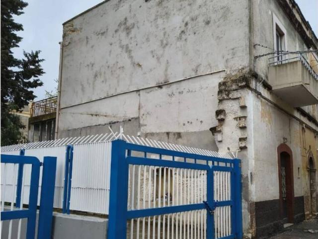 Palazzo in vendita a Valenzano San Lorenzo, Puglia