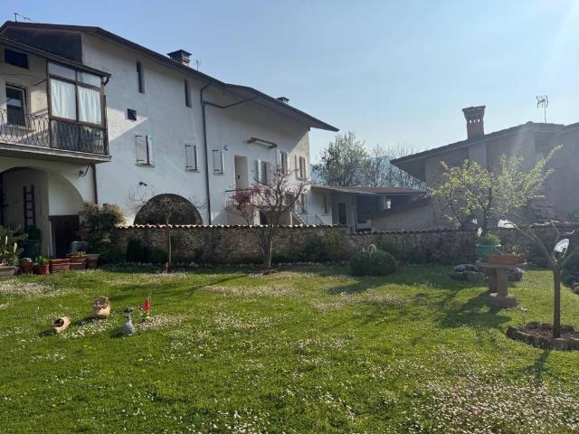 Palazzo in vendita a Comunità montana della Valle Sabbia, Vallio Terme