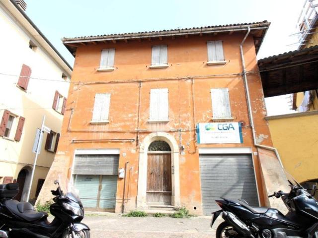 Palazzo in vendita a Unione dei comuni Valli del Reno, Lavino e Samoggia, Bazzano