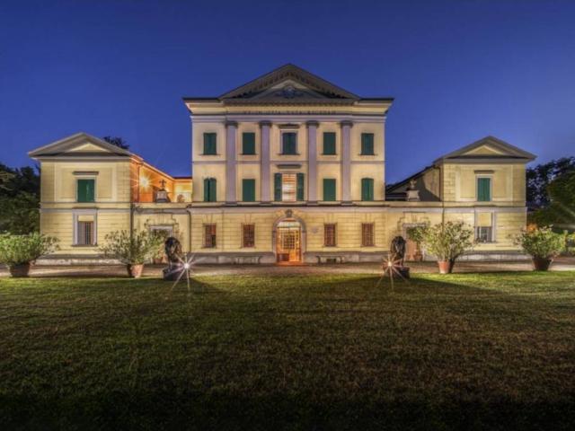Palazzo in vendita a Unione dei comuni Valli del Reno, Lavino e Samoggia, Calcara