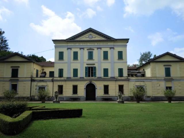 Palazzo in vendita a Unione dei comuni Valli del Reno, Lavino e Samoggia, Calcara