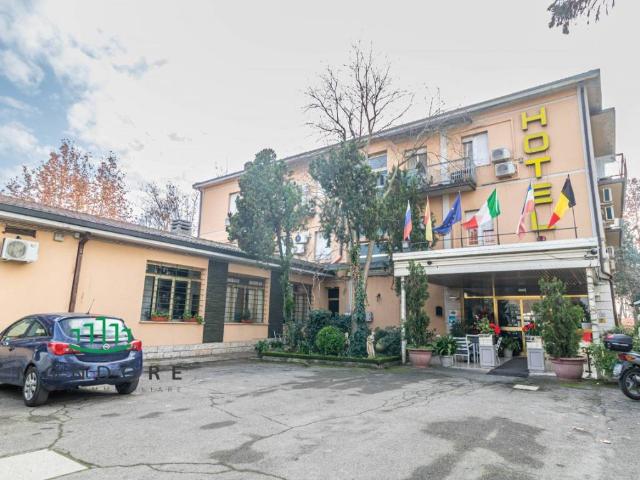 Palazzo in vendita a Unione dei comuni Valli del Reno, Lavino e Samoggia, Reggio Emilia