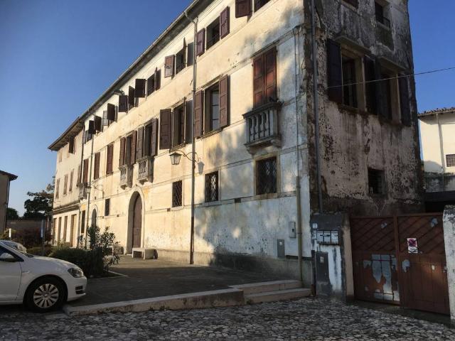 Palazzo in vendita a Valvasone, Friuli-Venezia Giulia