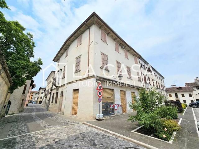 Palazzo in vendita a Valvasone, Friuli-Venezia Giulia