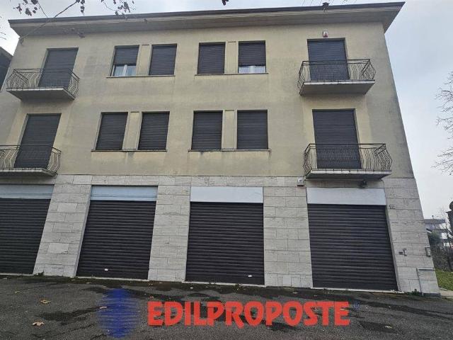 Palazzo in vendita a Varedo, Cascina Novati
