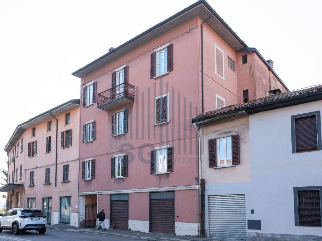 Palazzo in vendita a Giubiano, Varese
