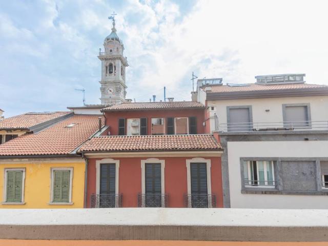 Palazzo in vendita a Biumo Superiore, Varese