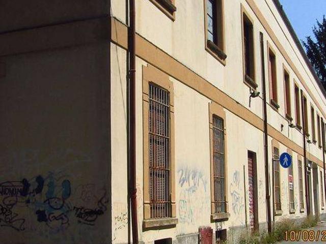 Palazzo in vendita a Biumo Superiore, Varese