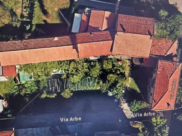 Palazzo in vendita a Giubiano, Varese