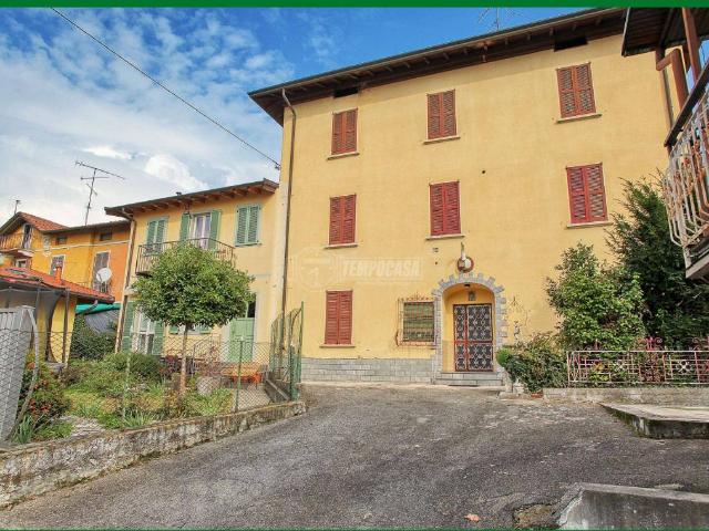 Palazzo in vendita a Calcinate degli Orrigoni, Varese
