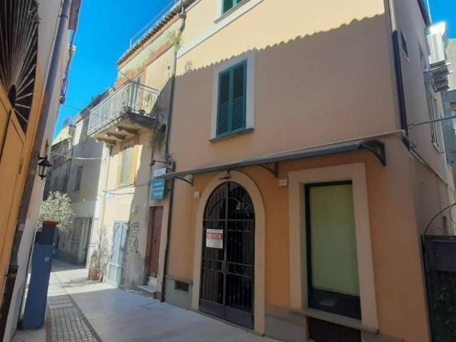 Palazzo in vendita a Centro Storico, Vasto