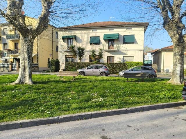 Palazzo in vendita a Migliarino Pisano, Vecchiano