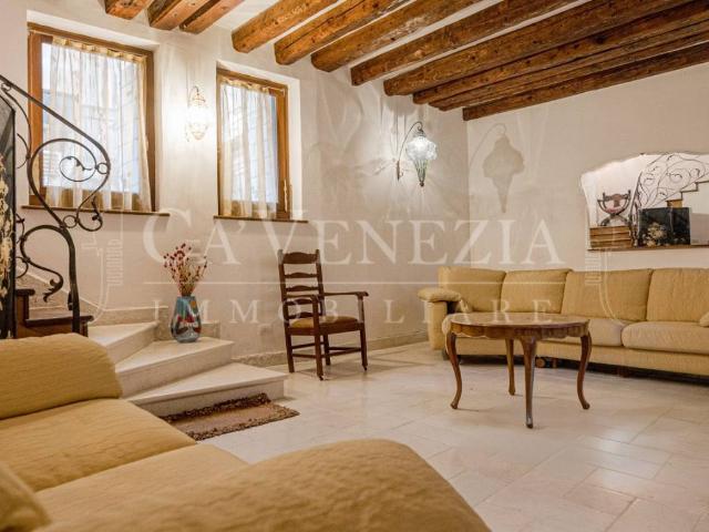 Palazzo in vendita a Venezia-Murano-Burano, Venezia