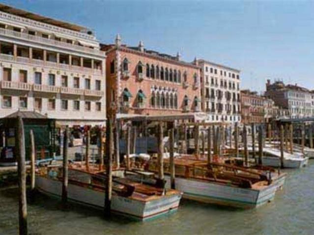 Palazzo in vendita a Venezia-Murano-Burano, Venezia