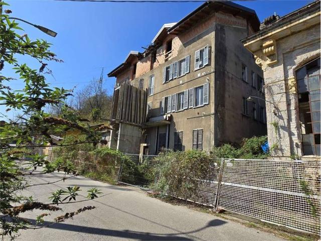 Palazzo in vendita a Suna, Piemonte