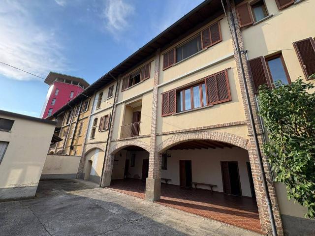Palazzo in vendita a Verdello, Lombardia