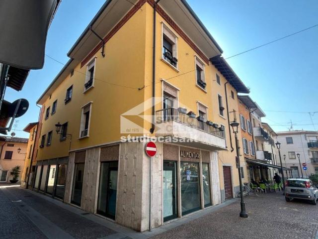 Palazzo in vendita a Verdello, Lombardia