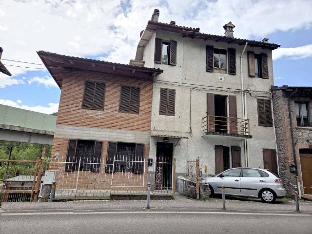 Palazzo in vendita a Unione dell'Appennino Bolognese, Vergato