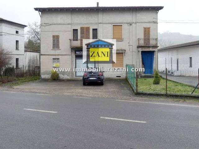 Palazzo in vendita a Vernasca, Reggio Emilia
