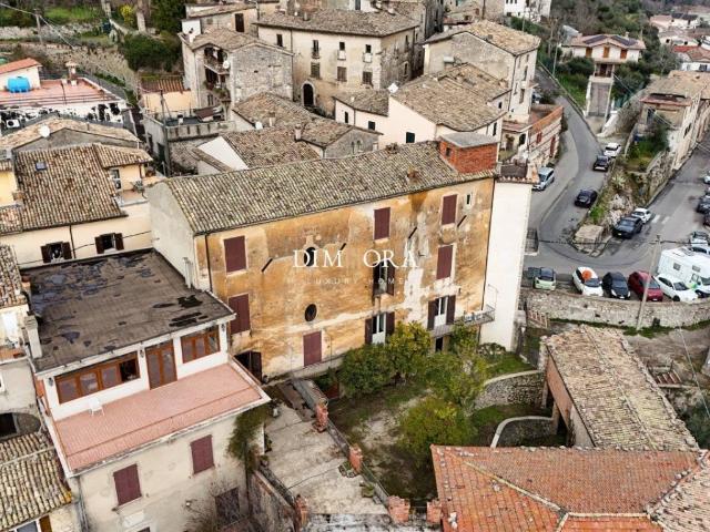 Palazzo in vendita a Veroli, Lazio