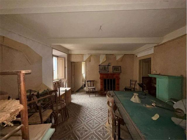 Palazzo in vendita a Veroli, Lazio