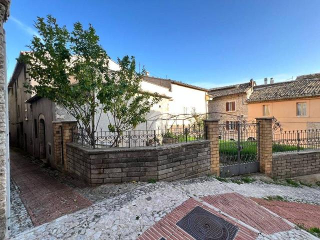 Palazzo in vendita a Veroli, Lazio