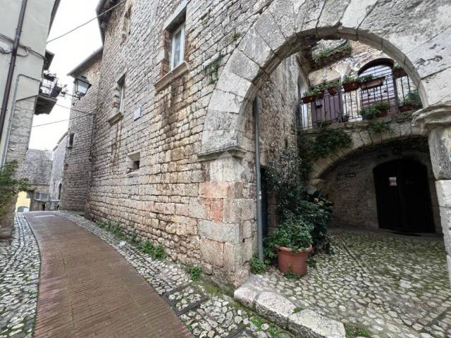Palazzo in vendita a Veroli, Lazio