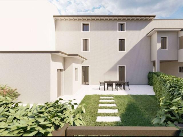 Palazzo in vendita a Ovest, Brenzone