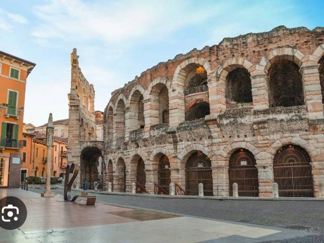 Palazzo in vendita a Centro storico, Brenzone