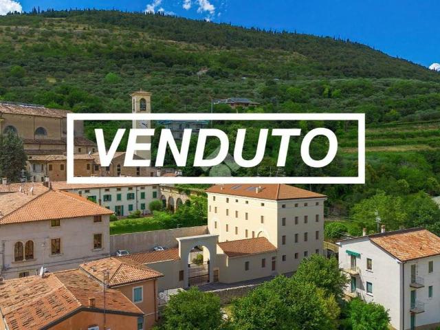 Appartamento in vendita a Nord-Est, Brenzone