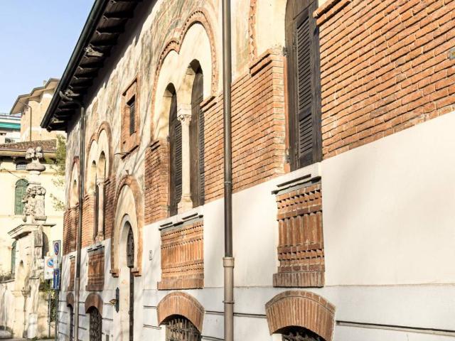 Palazzo in vendita a Centro storico, Brenzone