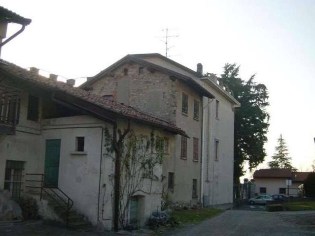 Palazzo in vendita a Vertemate Con Minoprio, Lombardia