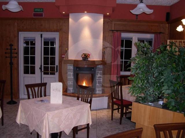 Palazzo in vendita a Comunità montana della valle Camonica, Vezza D'oglio