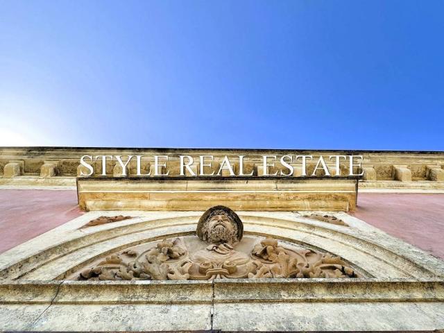 Palazzo in vendita a Viagrande, Sicilia