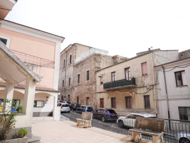 Palazzo in vendita a Carmine, Calabria